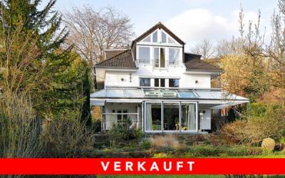 Großzügig gestaltete Stadtvilla